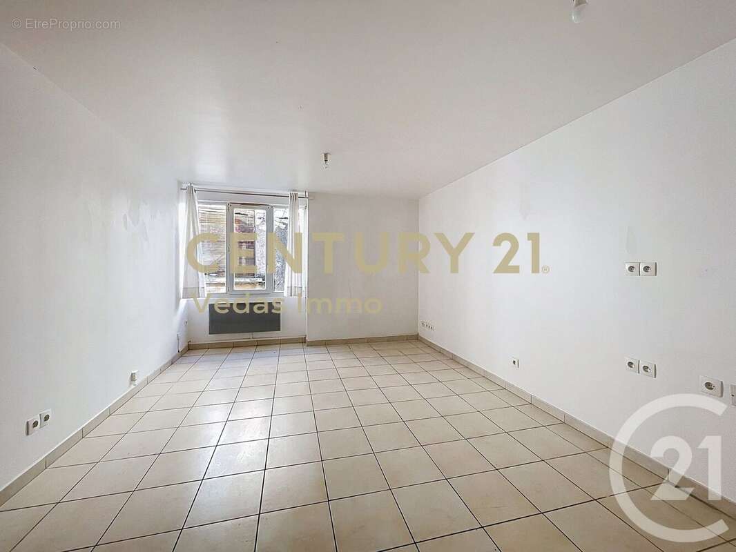 Maison à COURNONTERRAL