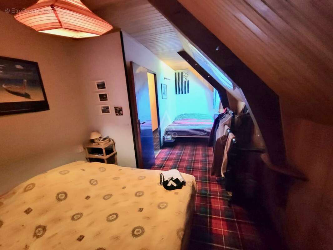 Authentique maison de caractère sur une parcelle de 4470m2 - photo 13