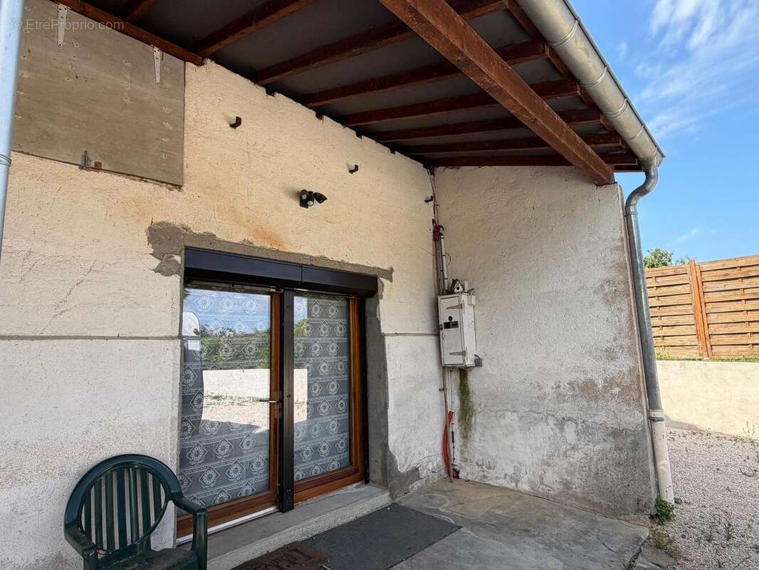Maison 86 m² à Louhans  - photo 4