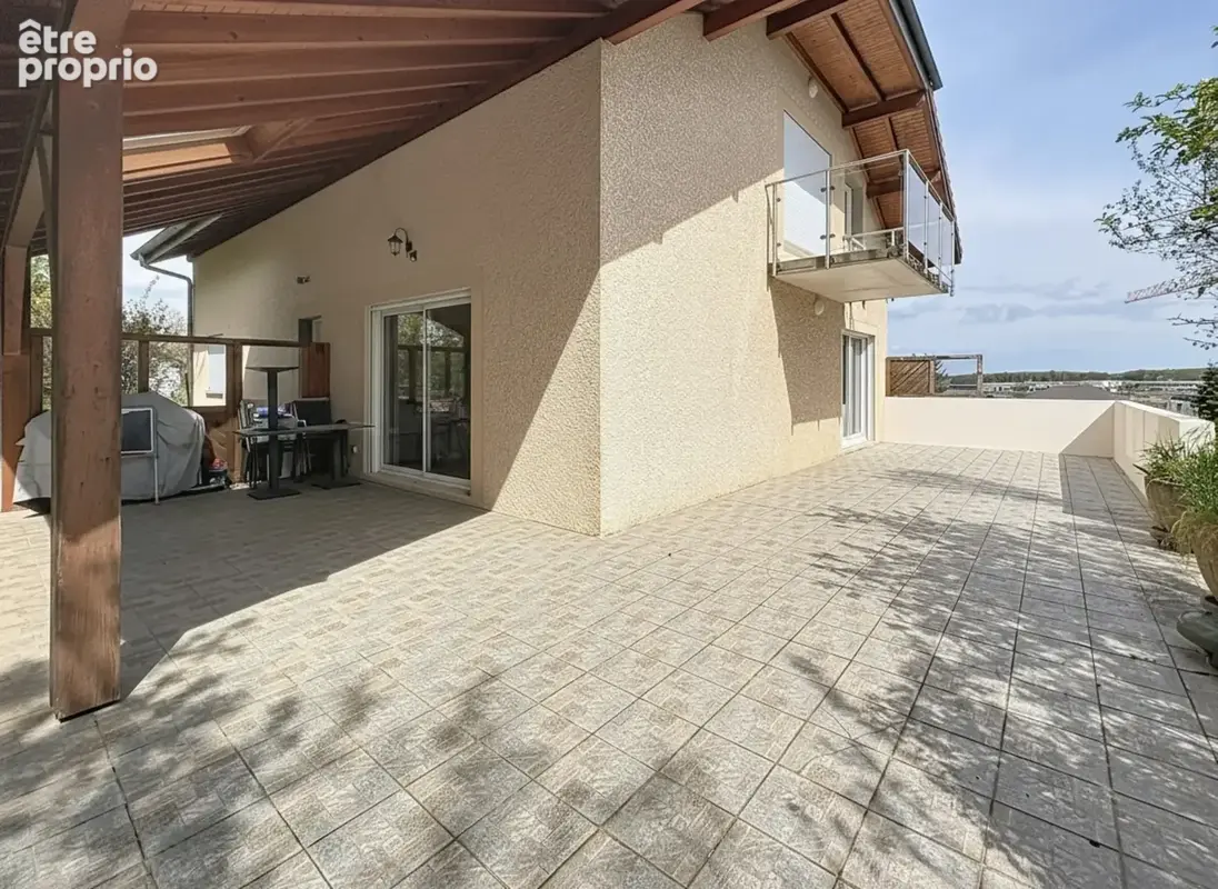 Appartement à VETRAZ-MONTHOUX