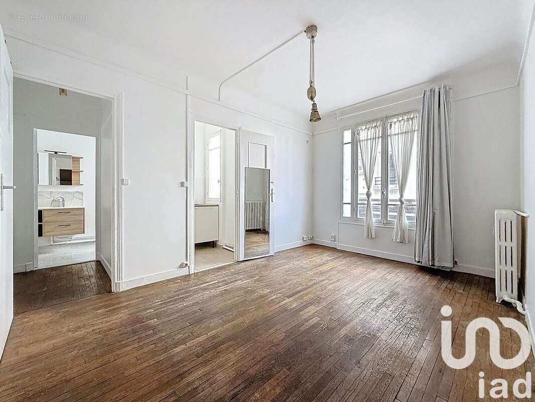 Photo 2 - Appartement à PARIS-15E