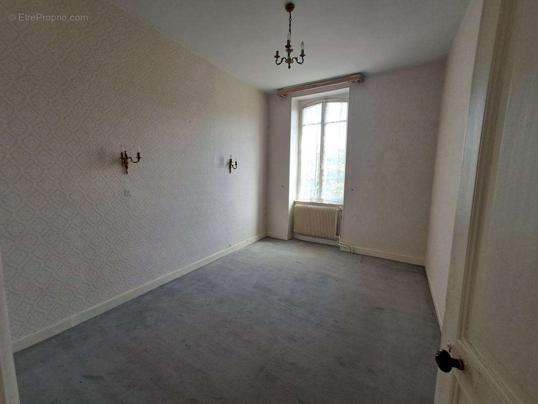 Appartement à MASSIAC