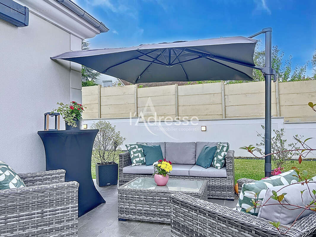 Maison à MONTEVRAIN