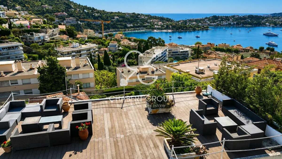 Villefranche-sur-mer - villa - 5 pièces - 237 m² - jardin paysager - rooftop - appartement de service 2 pièces - vue mer panoram - photo 3