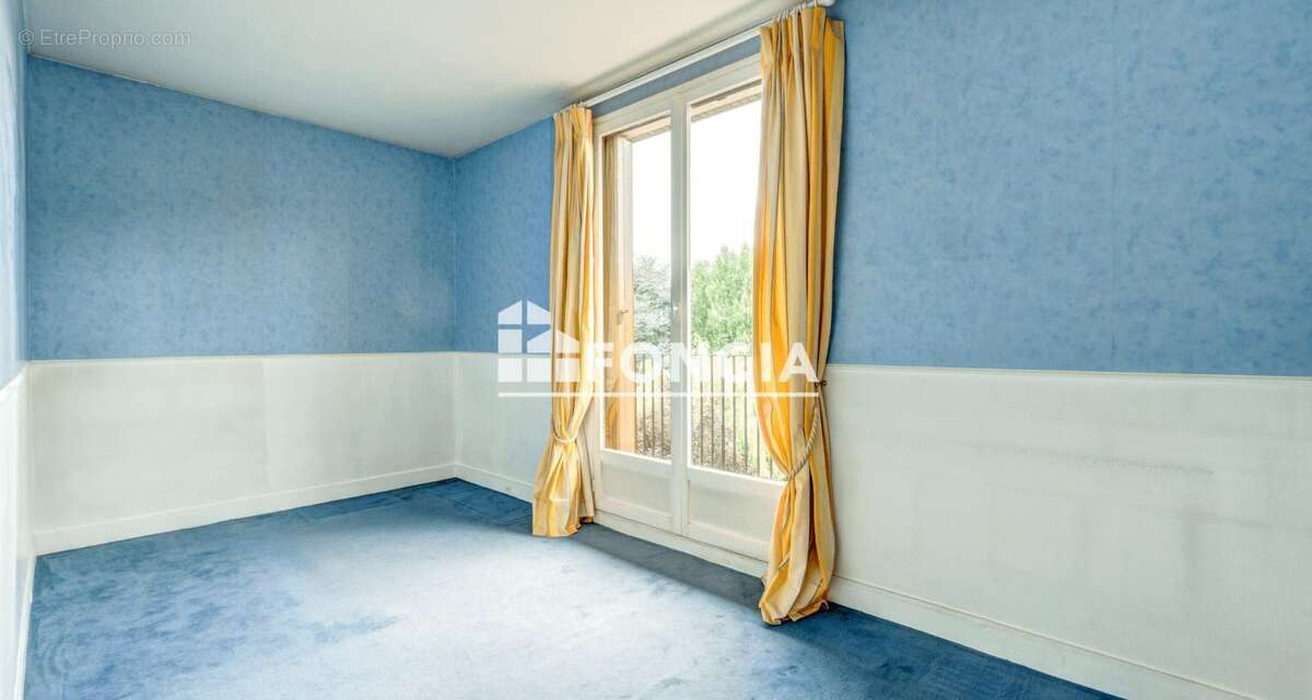 Appartement à MAREIL-MARLY