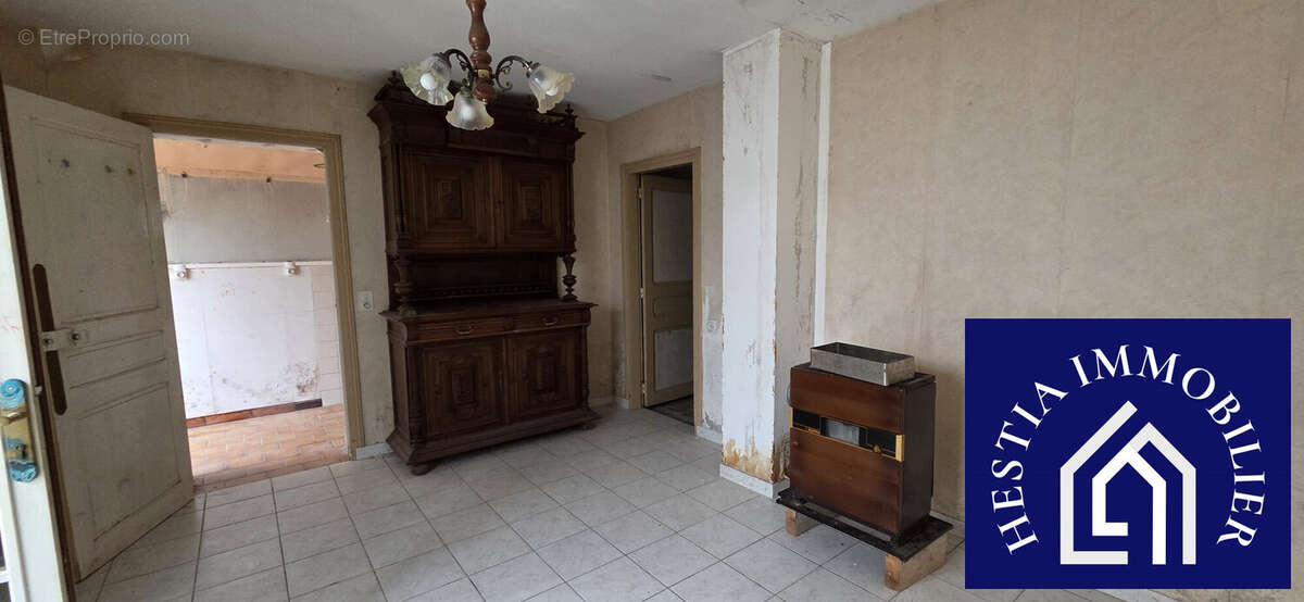 Maison à TORCY-ET-POULIGNY