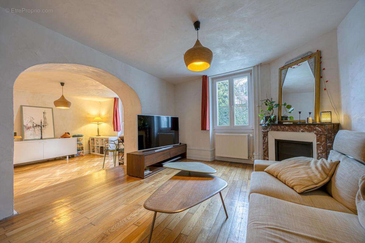 Maison 190 m² à Frangy  - photo 2