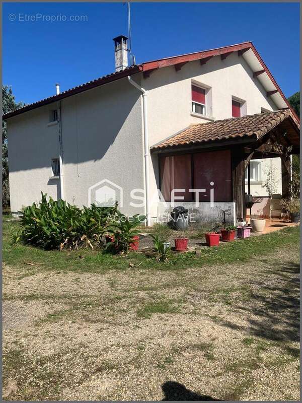 Maison 200 m² à Giscos  - photo 2