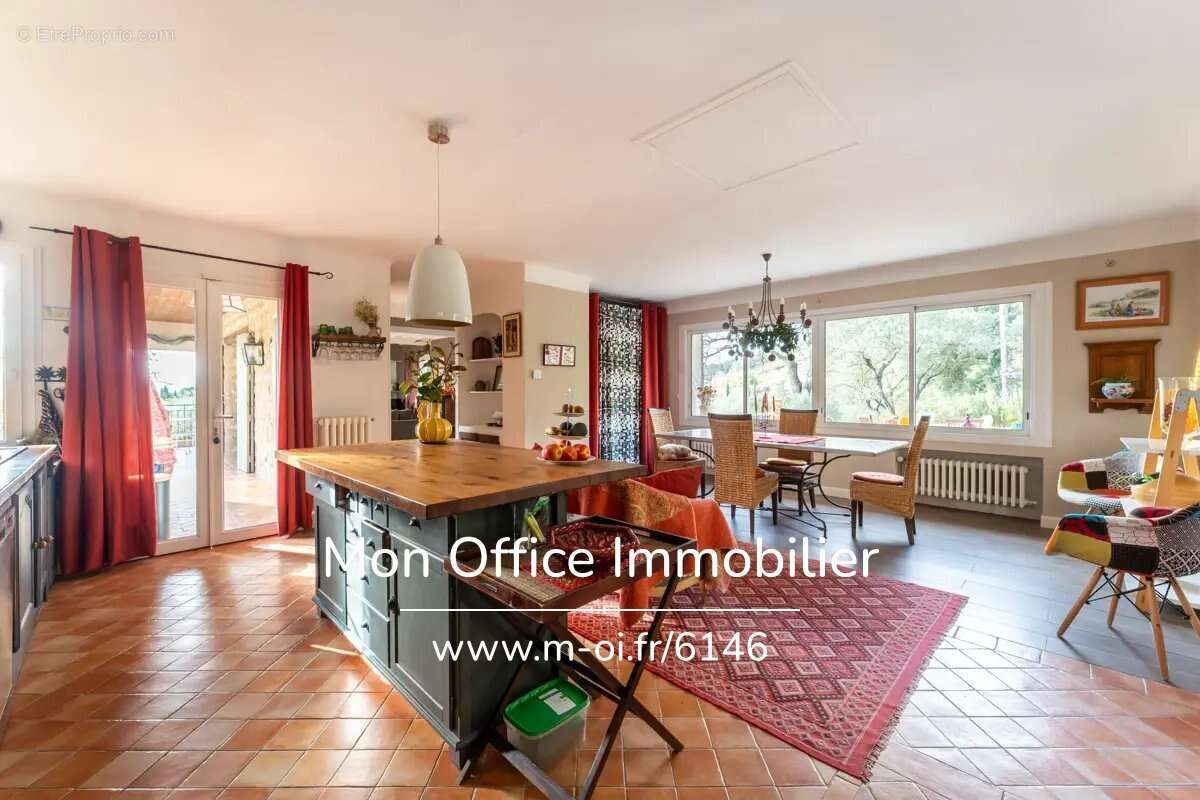 Maison à LOURMARIN