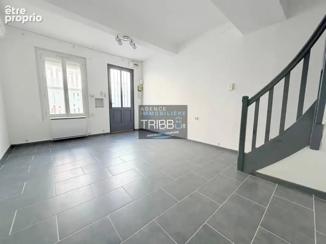 Llupia - maison de village - 71 m2 habitables, 2 chambres, bureau et extérieur. - photo 4