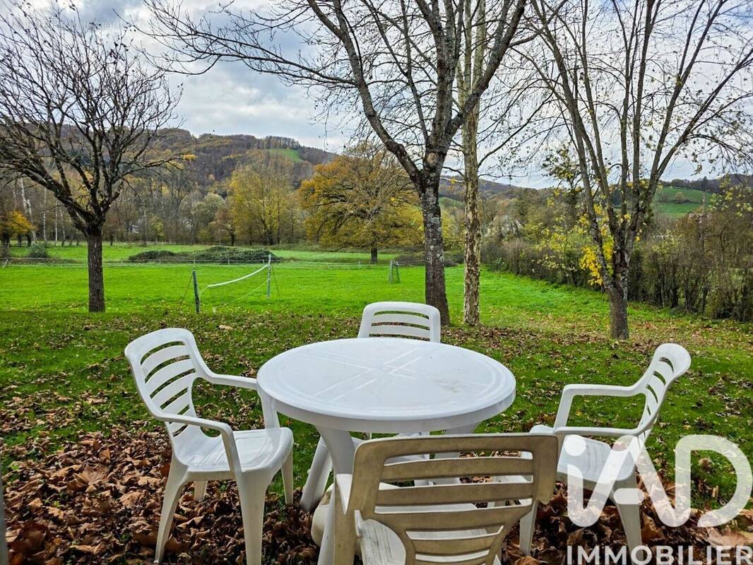 Photo 1 - Appartement à SAINT-GENIEZ-D&#039;OLT