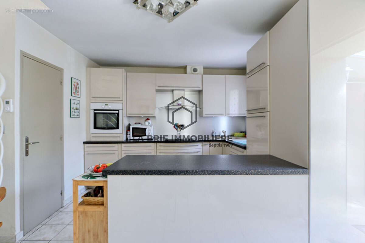 Maison à VILLECRESNES