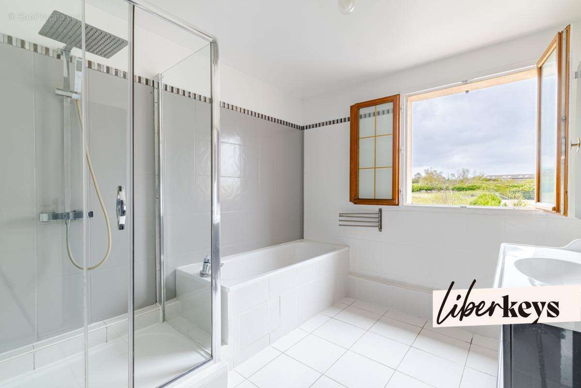 Maison à BALLAINVILLIERS