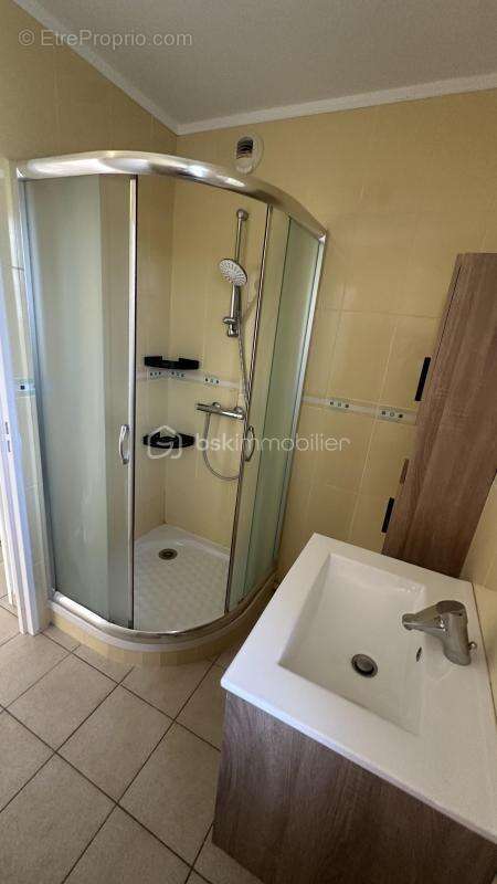 Appartement à LES ESSARTS-LE-ROI