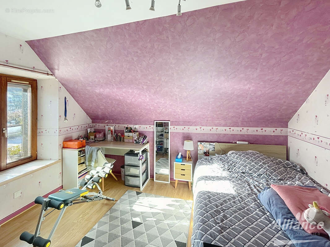 Appartement à PONT-DE-ROIDE