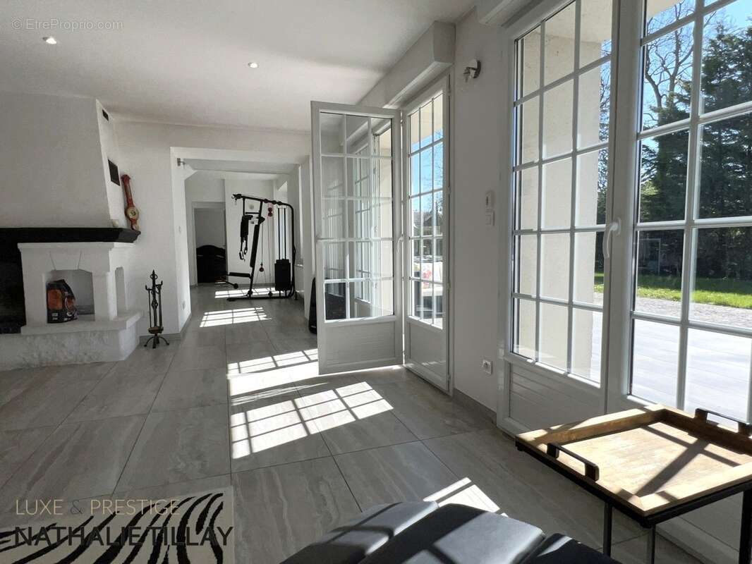 Orléans, Propriete à vendre, superbe Moulin rénové et bordé par la rivière, a l est d Orleans, parcelle de 4500 m² - photo 18