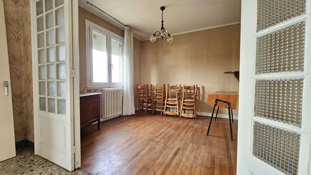 Maison à LES HERBIERS