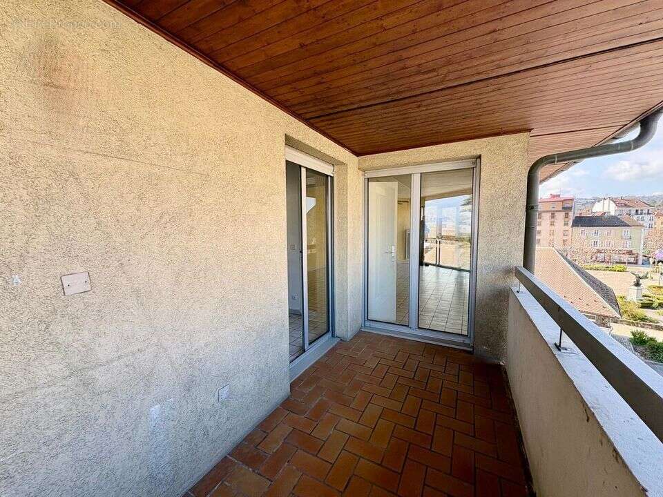 BALCON - Appartement à LA ROCHE-SUR-FORON