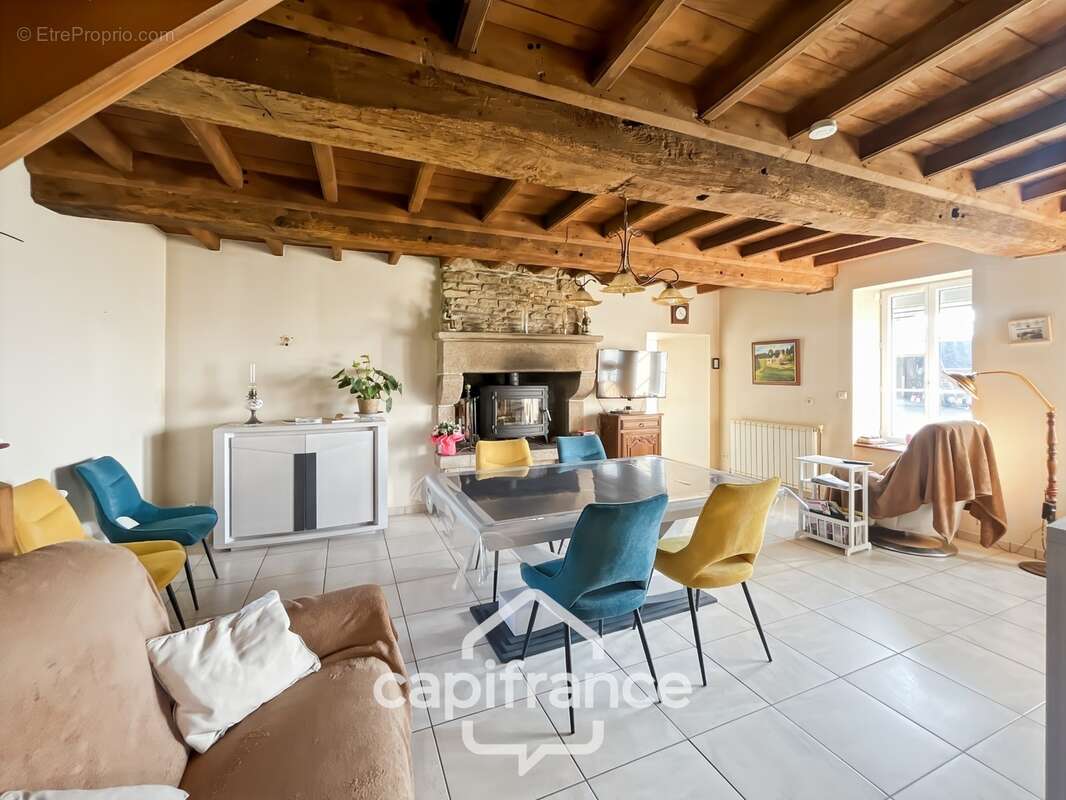 Maison de 5 pièces, 145m² et 67795 m² de terrain - photo 8