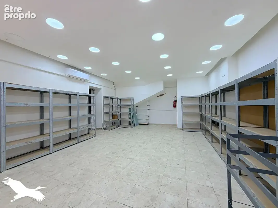 A VENDRE - Marseille 13001, Murs commerciaux de 98m² libre de toutes occupations. - photo 6