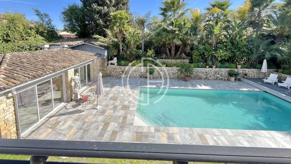 Maison à MOUGINS