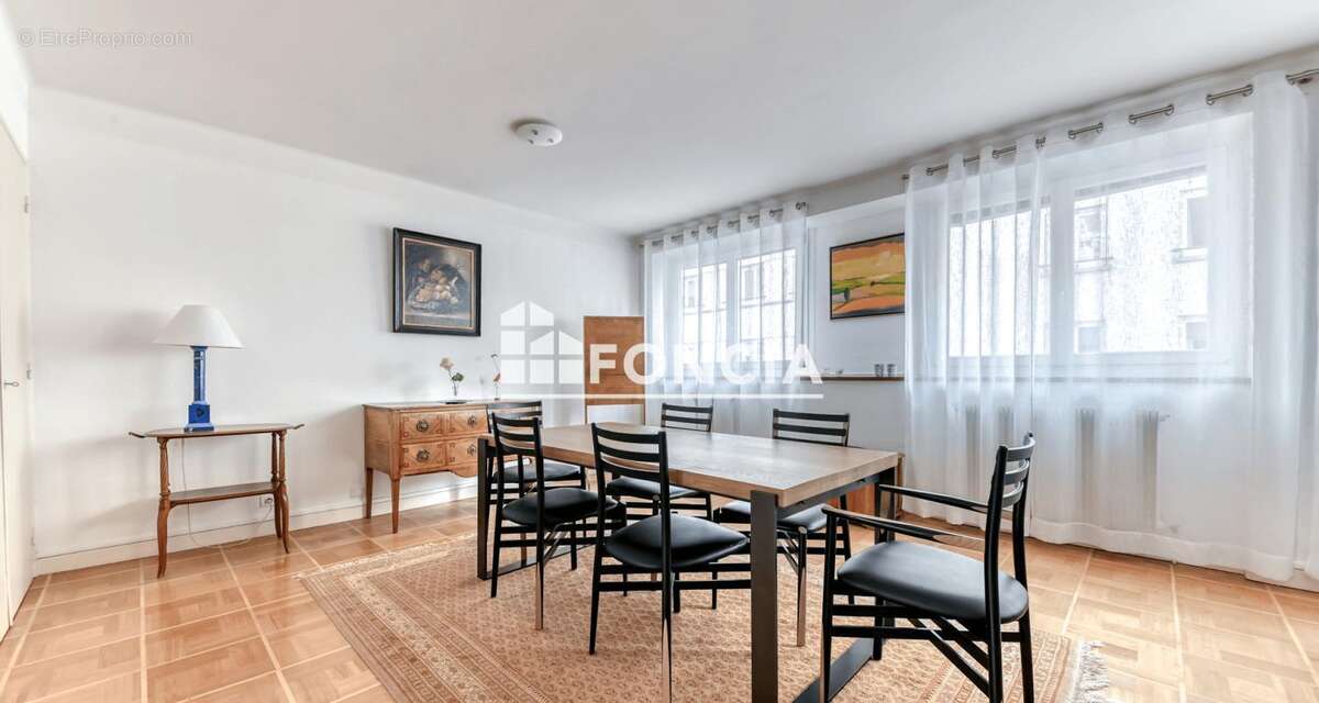 Appartement à LYON-6E