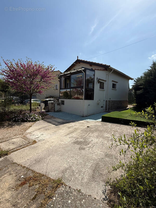 Maison à CARNOULES