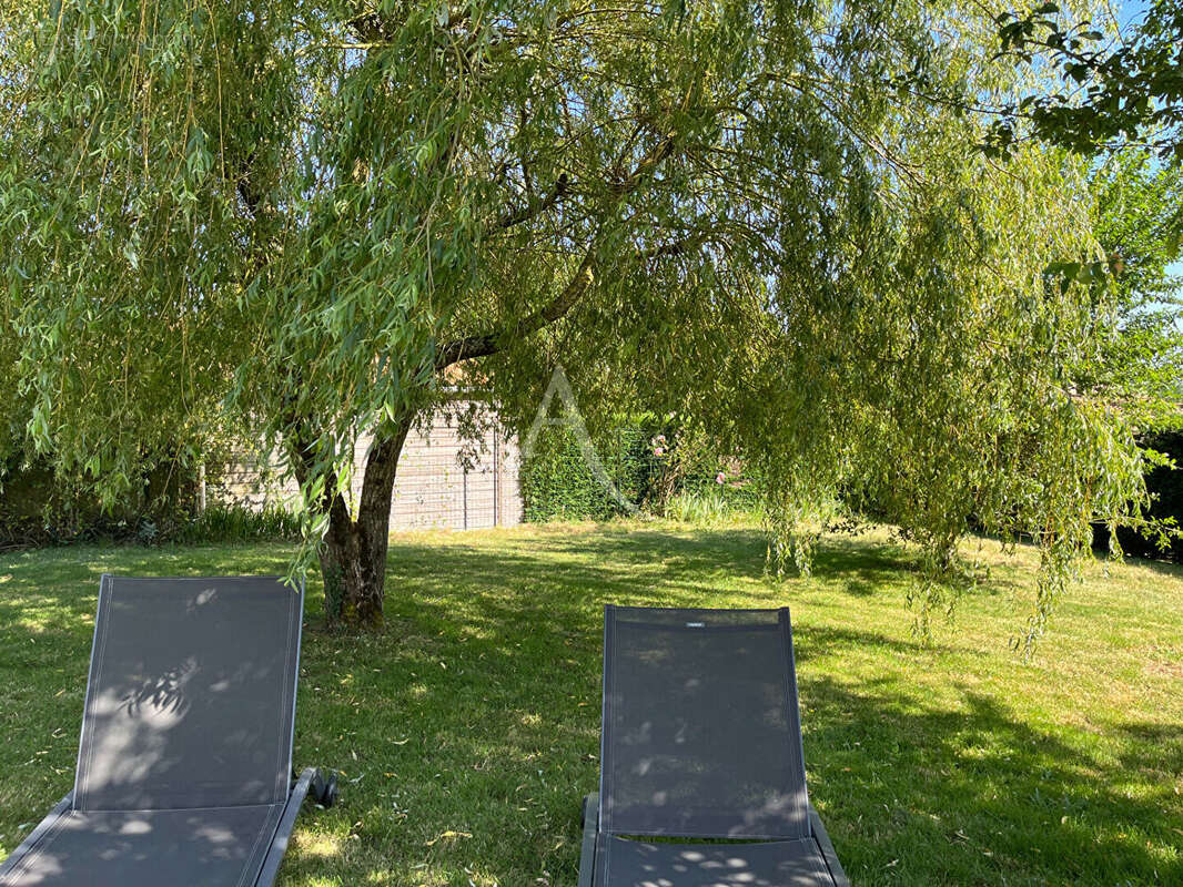 Maison à LES HERBIERS