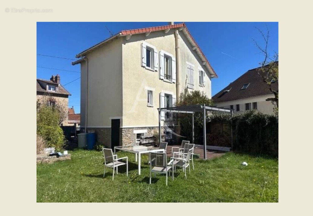 Maison à GRETZ-ARMAINVILLIERS