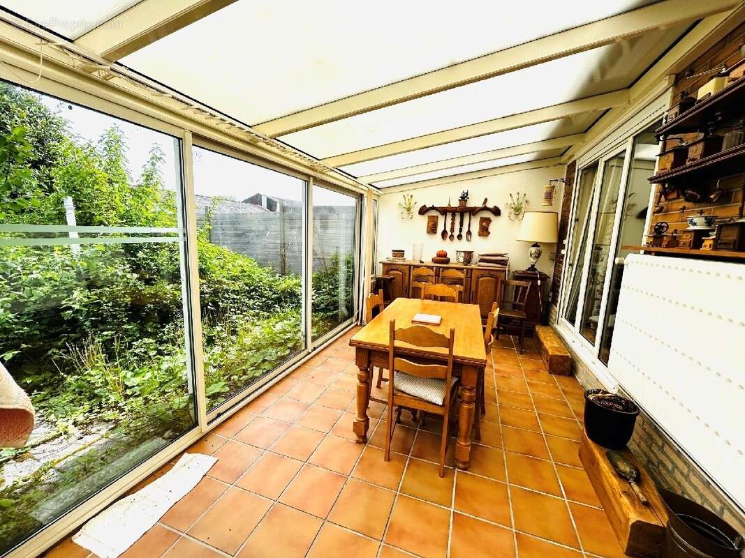 Maison à BRUAY-LA-BUISSIERE