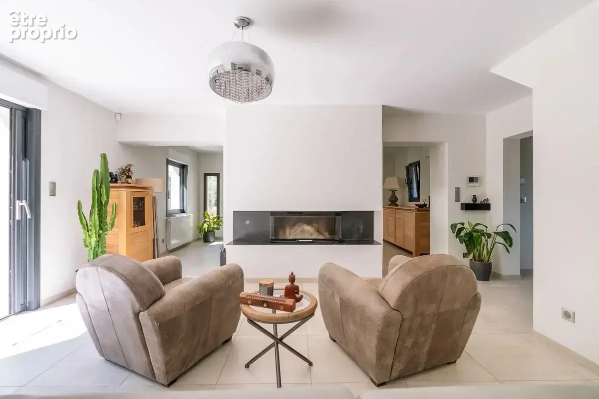 Référence : 7185-SLE - Maison contemporaine de 250 m2 au calme absolu - photo 4