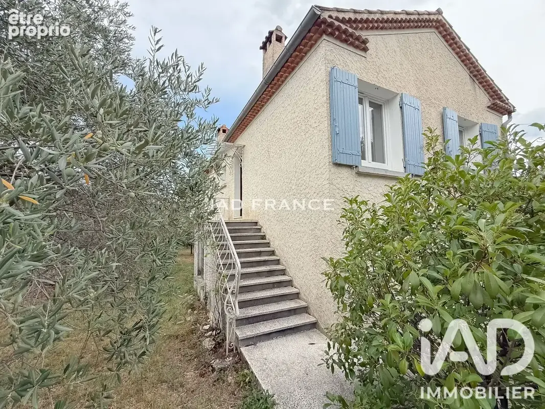 Photo 1 - Maison à SAINT-SATURNIN-LES-APT