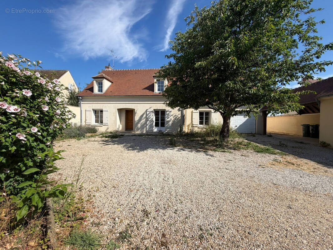 Maison à CHAMANT