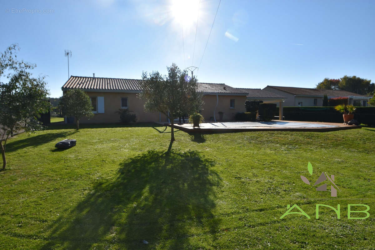 Maison à MARILLAC-LE-FRANC