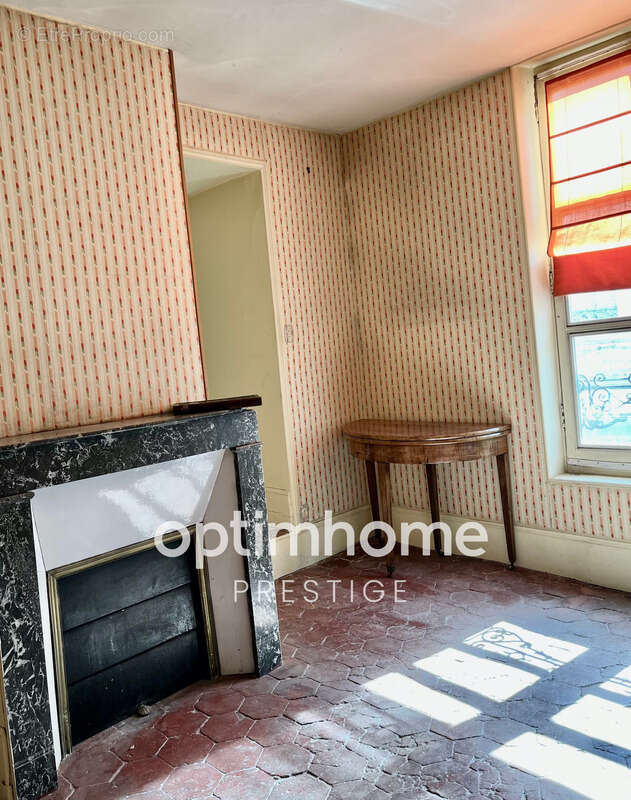 Maison à MORET-SUR-LOING