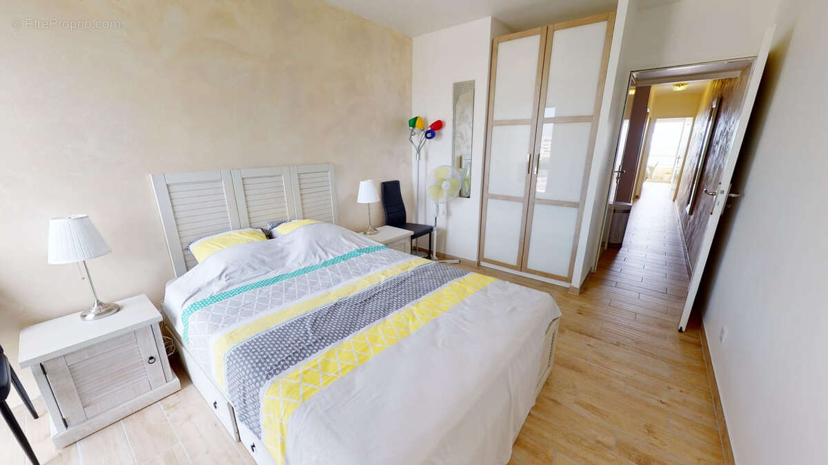 Appartement à MAUGUIO