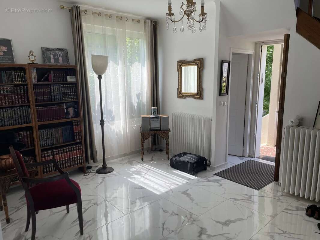 Maison à LE RAINCY
