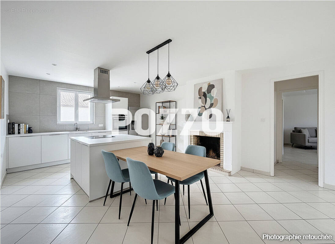 Maison à MONTAIGU-LES-BOIS