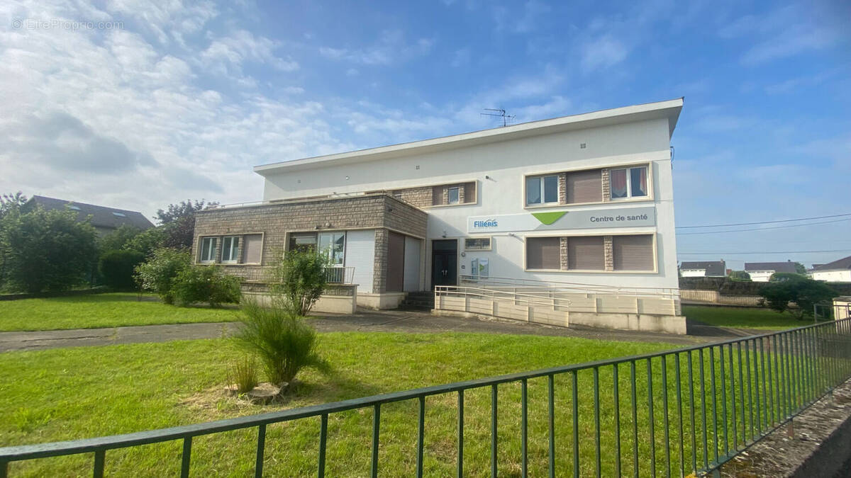 Commerce à SAINTE-MARIE-AUX-CHENES