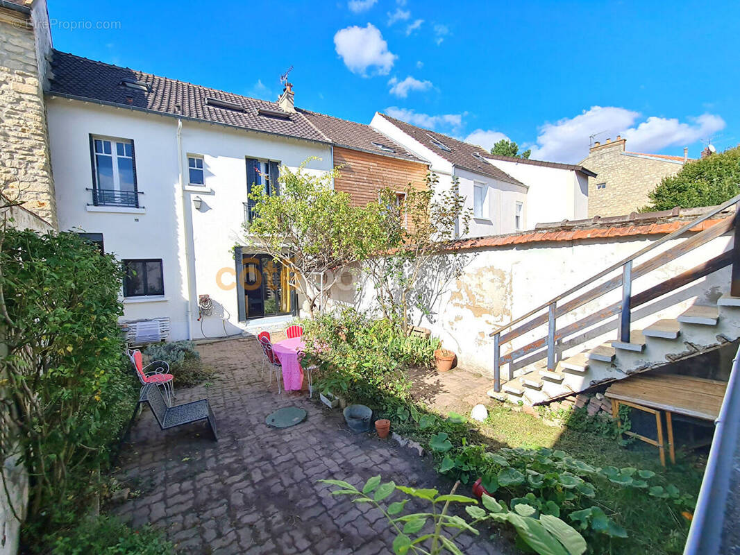 Maison à CARRIERES-SOUS-POISSY