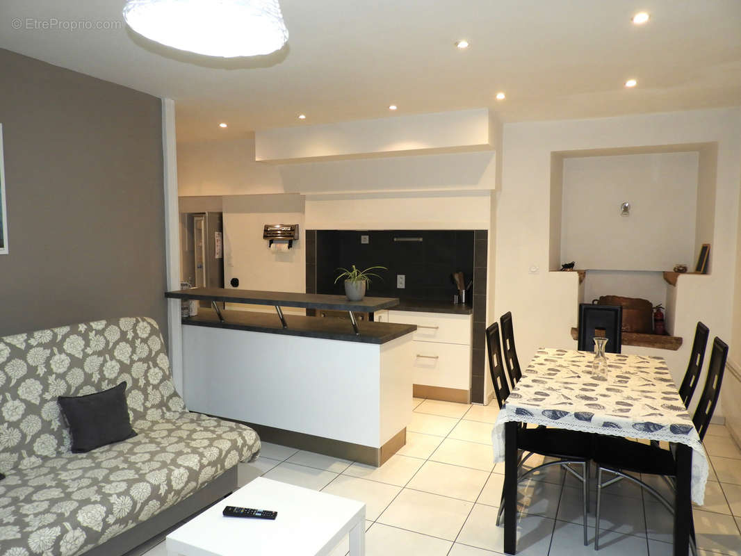 Maison à VILLEFRANCHE-DE-ROUERGUE