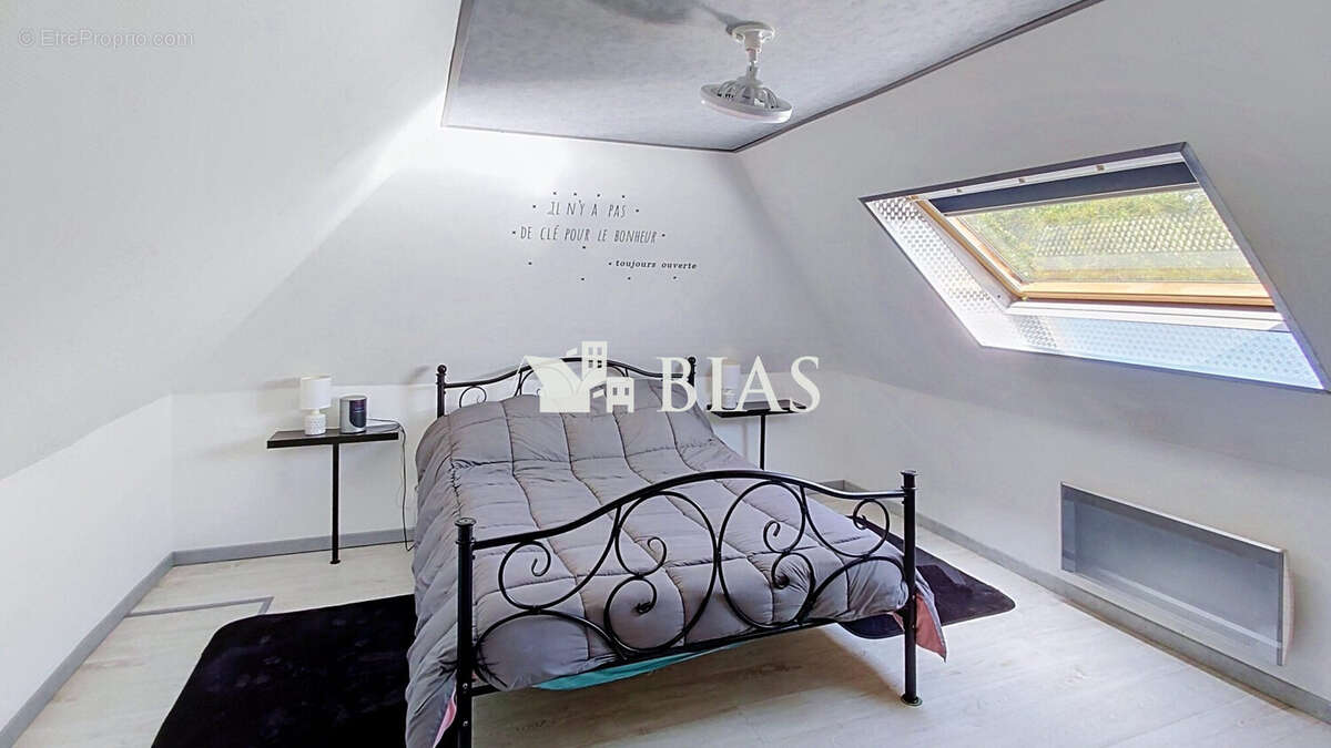 Maison 159 m² à Saint-Ouen-De-Thouberville  - photo 9