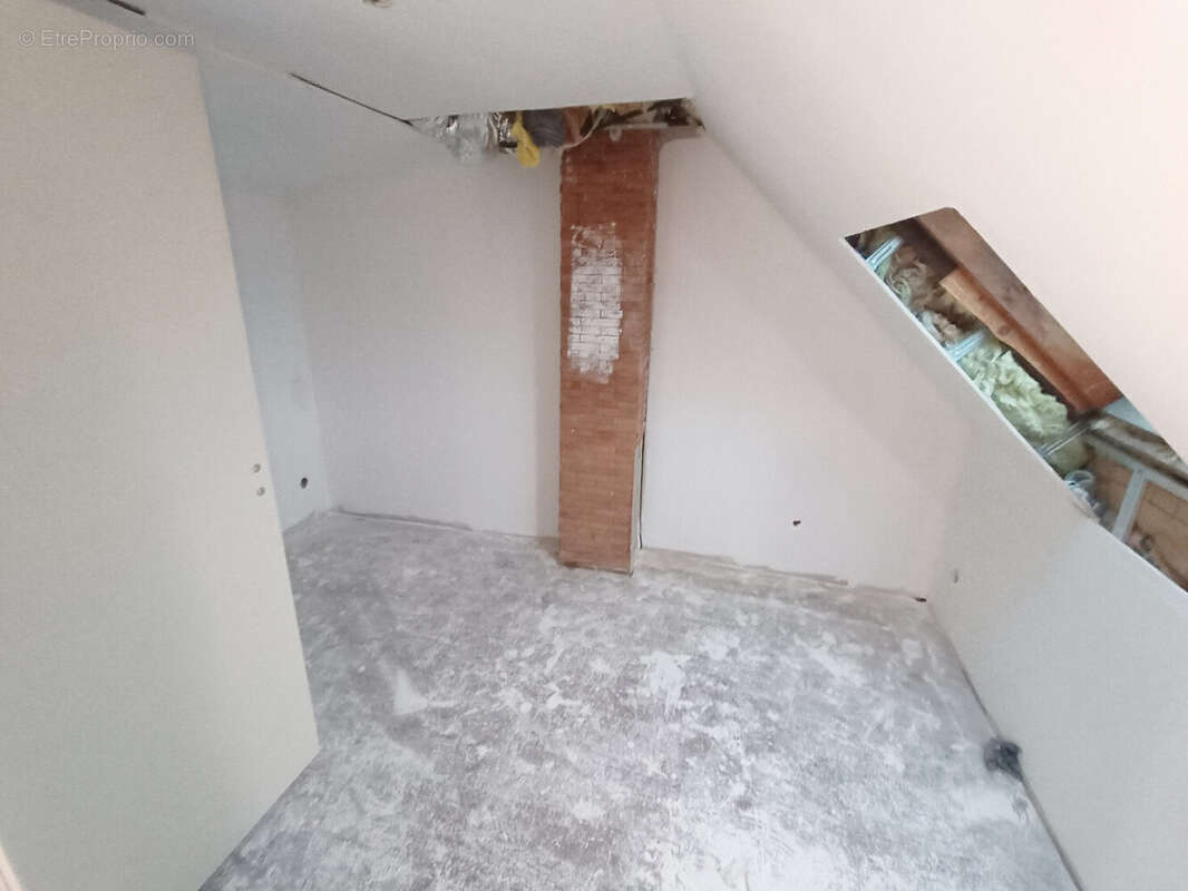 Maison 3 chambres à finir de rénover - photo 9