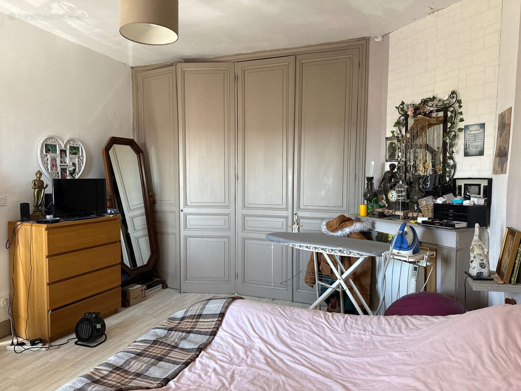 Maison à SAINT-POLGUES