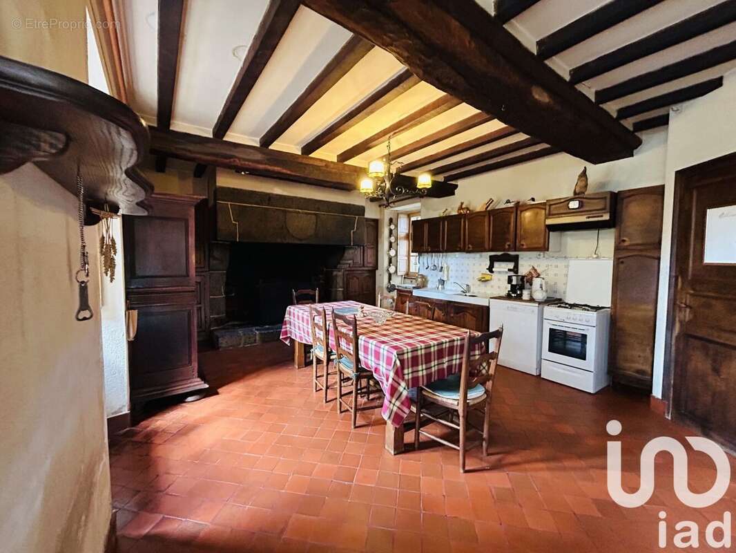 Photo 4 - Maison à LES CHERIS