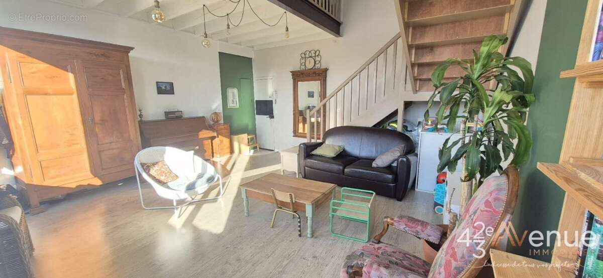 Appartement à SAINT-ETIENNE