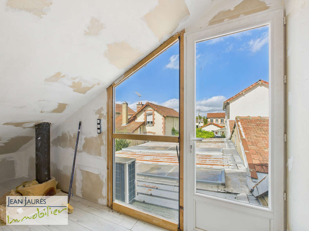 Maison à SAINTE-SAVINE