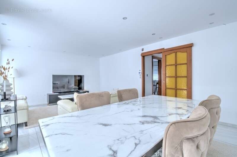 Maison à MONDELANGE