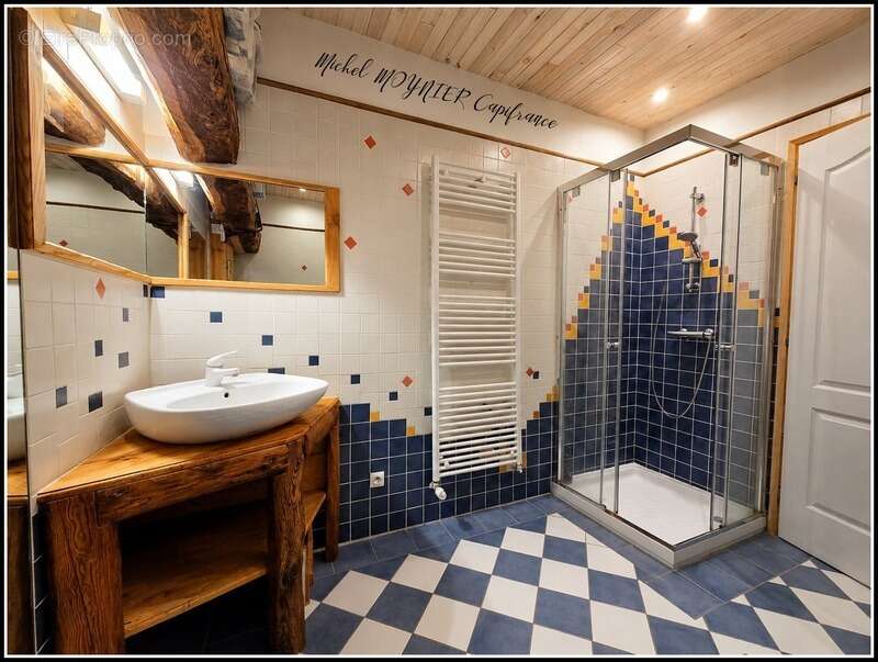 Aux Seyes, commune de Champcella, grande maison de montagne rénovée pour résidence principale, gîte ou chambres d’hôtes - photo 13