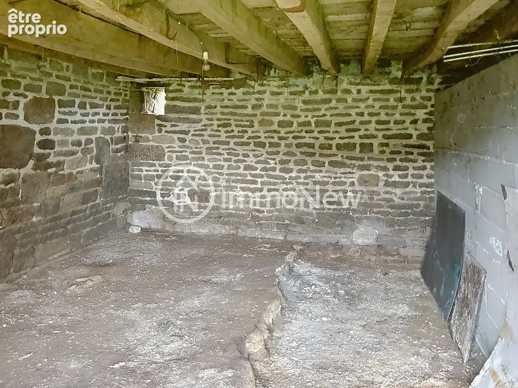 Maison a renover 70m2  sur terrain de 2 hectares environ avec ruisseau et puit - photo 10